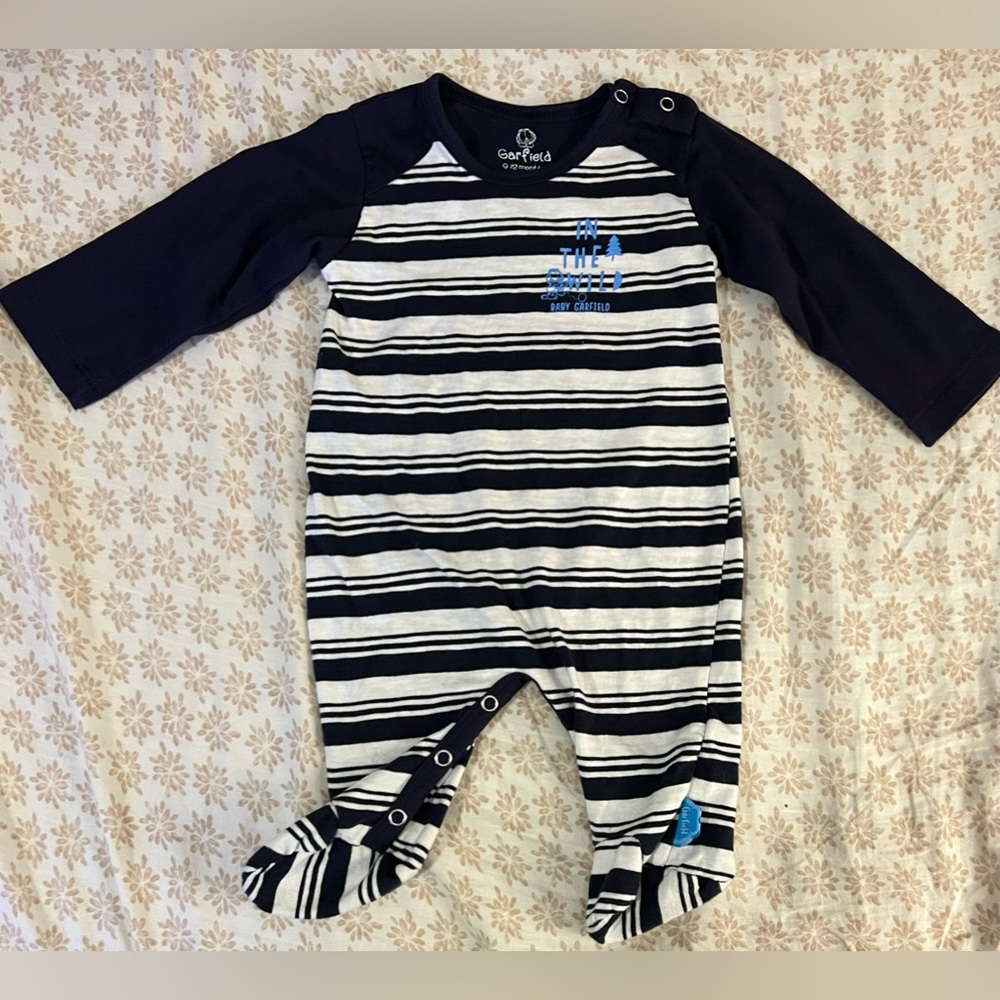 Garfield onesie size 9-12 months [C-16]
